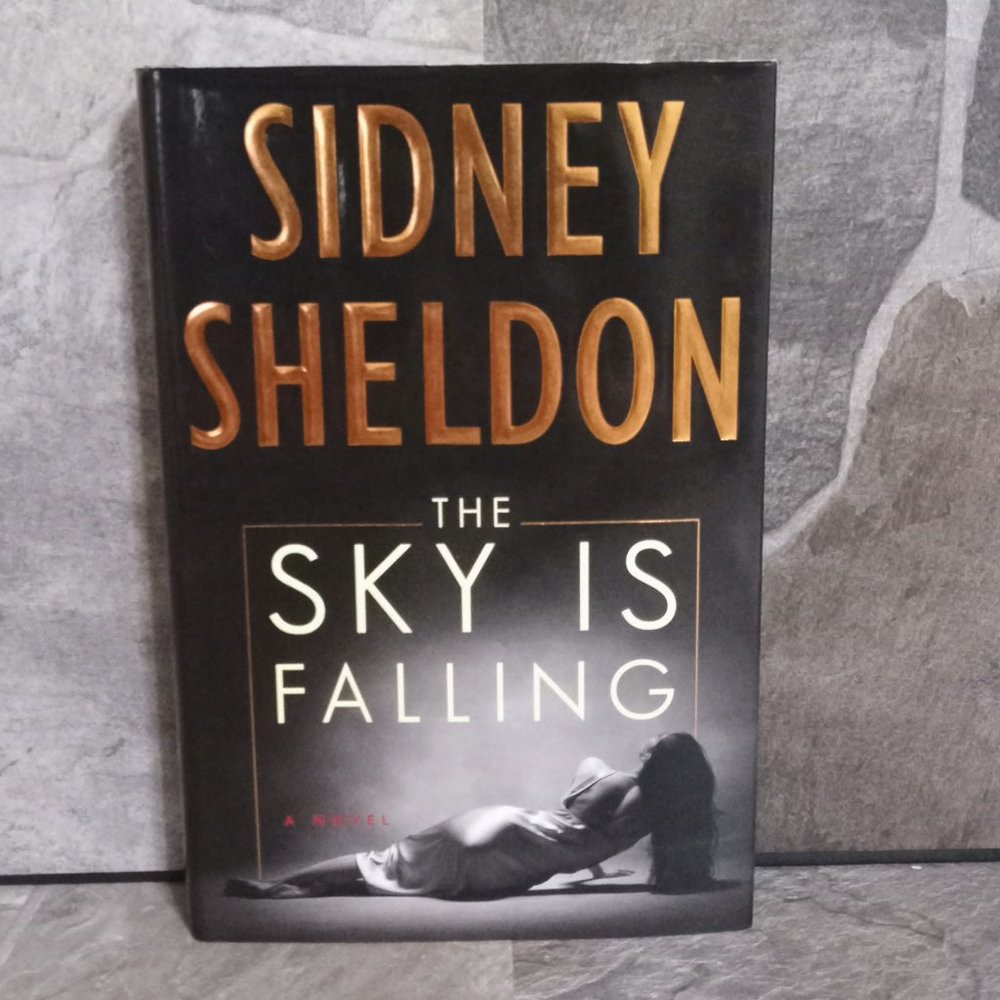 The Sky Is Falling Sidney Sheldon First Ed. Hardcover Book